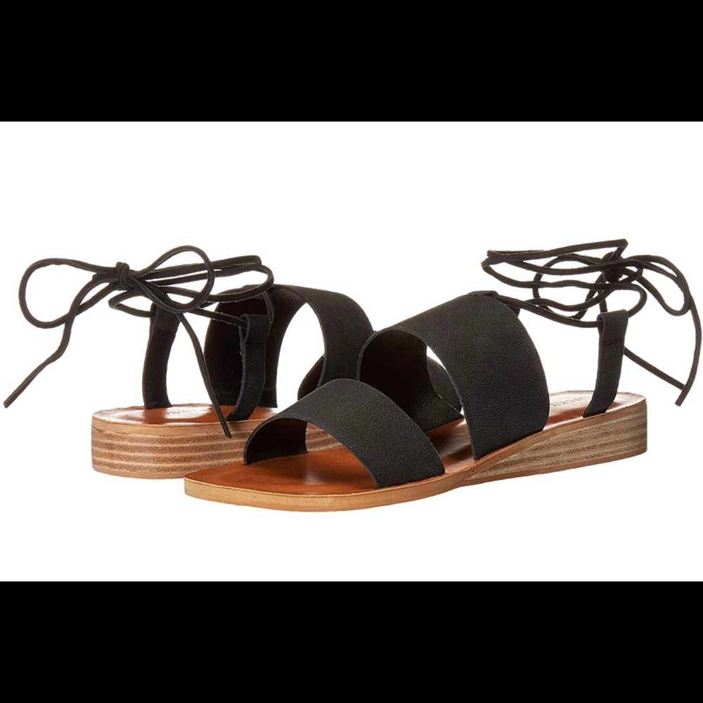 Lucky Brand Black Sandal size 8.5